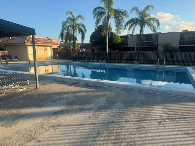 20603 NE 6th Ct, Miami, FL 33179