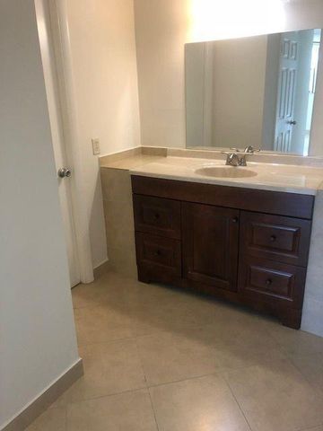 3100 N Pine Island Rd 202, Sunrise, FL 33351