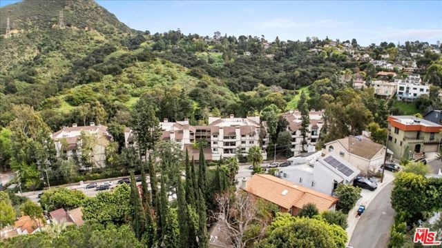 3234 Hillock Drive, Los Angeles, CA 90068