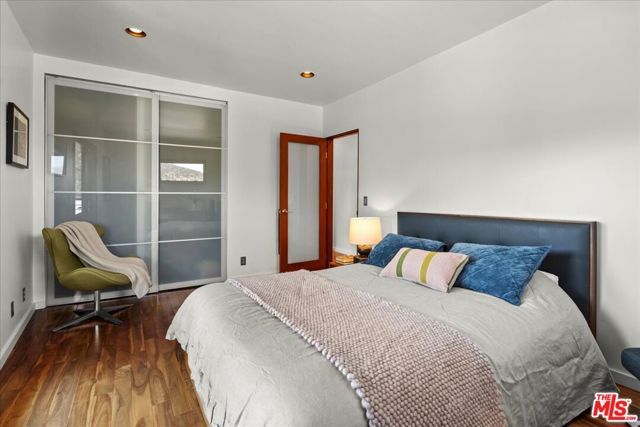 3234 Hillock Drive, Los Angeles, CA 90068