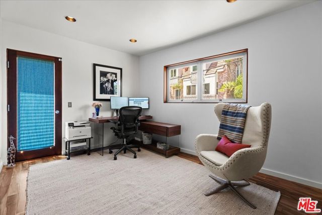 3234 Hillock Drive, Los Angeles, CA 90068