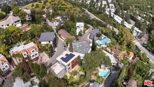 3234 Hillock Drive, Los Angeles, CA 90068