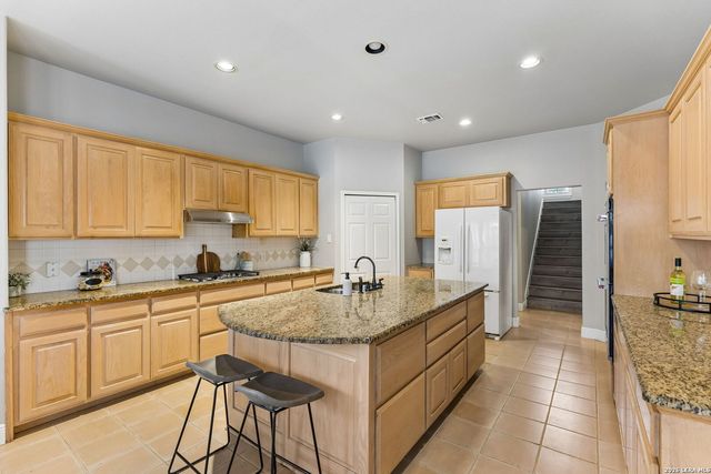 6542 Amber Oak, San Antonio, TX 78249