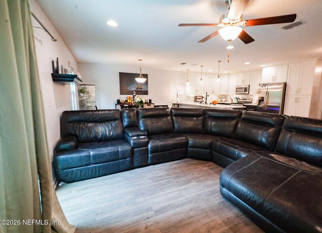 10060 BRADLEY Road, Jacksonville, FL 32246