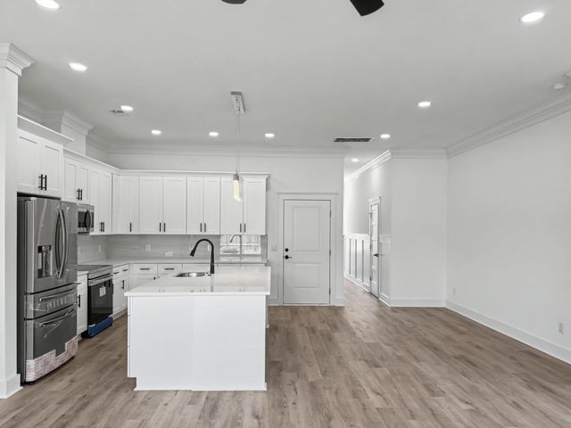 1906 Gumwood Boulevard, North Charleston, SC 29406