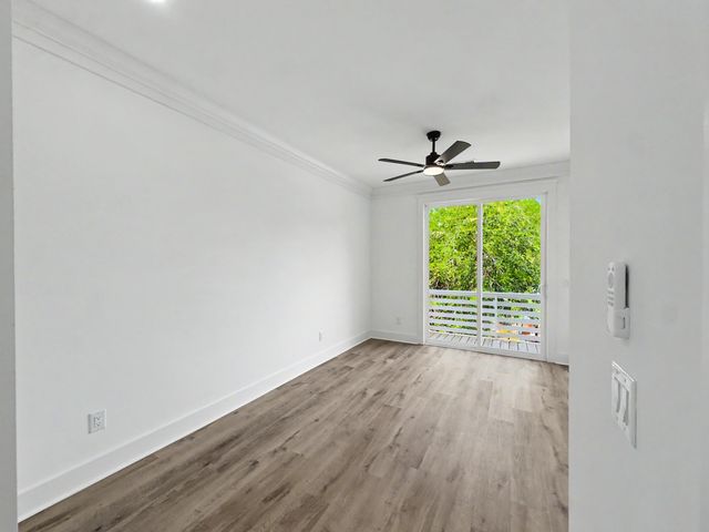 1906 Gumwood Boulevard, North Charleston, SC 29406