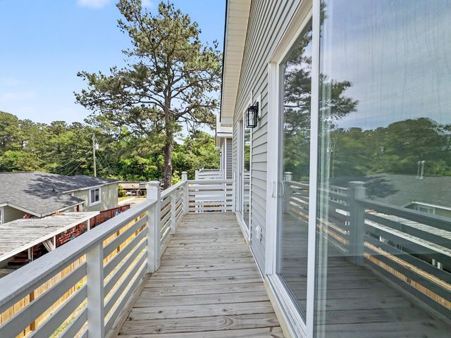 1906 Gumwood Boulevard, North Charleston, SC 29406