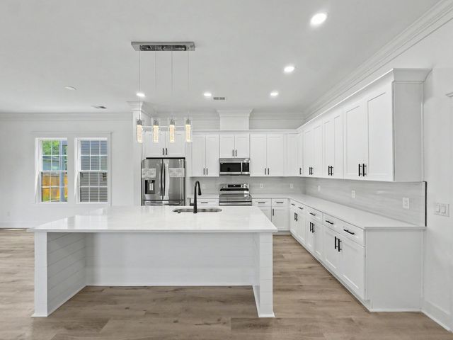 1906 Gumwood Boulevard, North Charleston, SC 29406