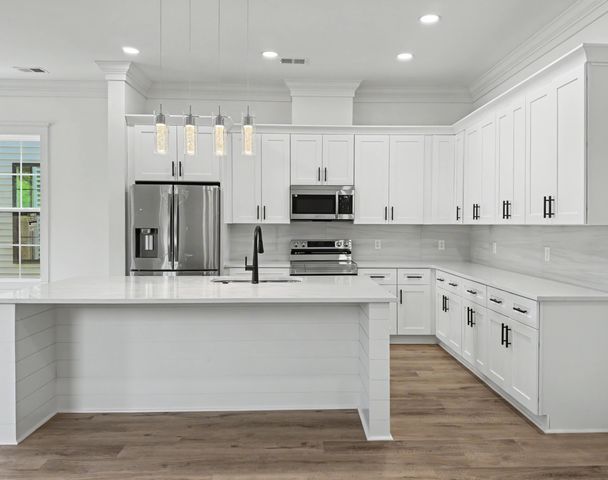 1906 Gumwood Boulevard, North Charleston, SC 29406