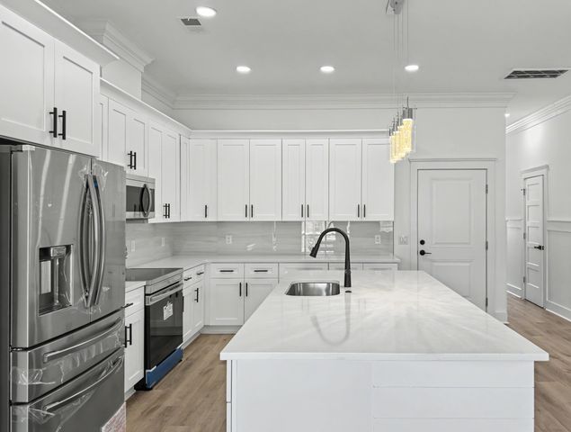 1906 Gumwood Boulevard, North Charleston, SC 29406
