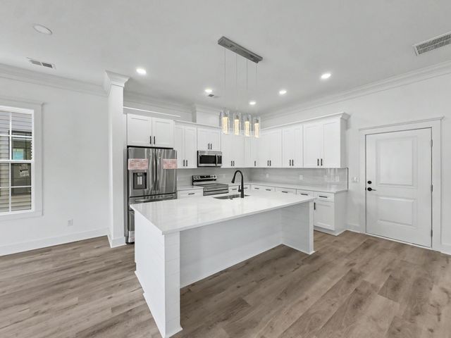 1906 Gumwood Boulevard, North Charleston, SC 29406