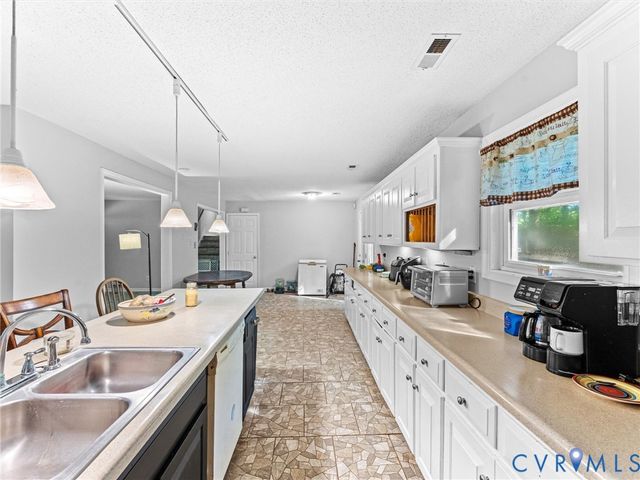 2305 Mosby Rd, Powhatan, VA 23139