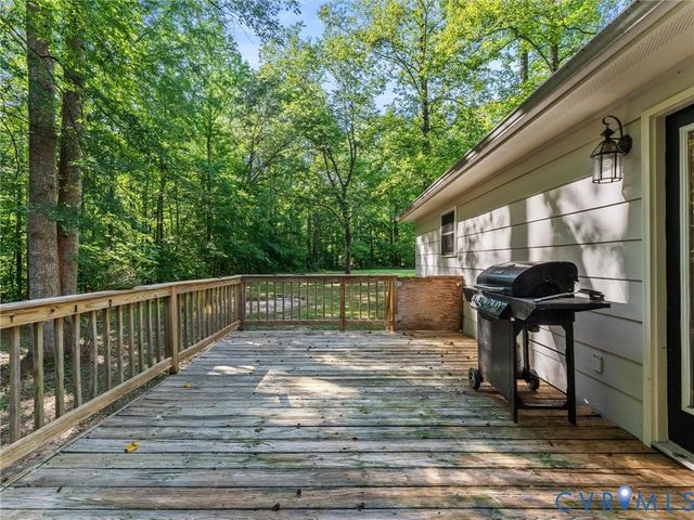 2305 Mosby Rd, Powhatan, VA 23139