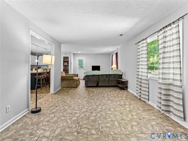 2305 Mosby Rd, Powhatan, VA 23139
