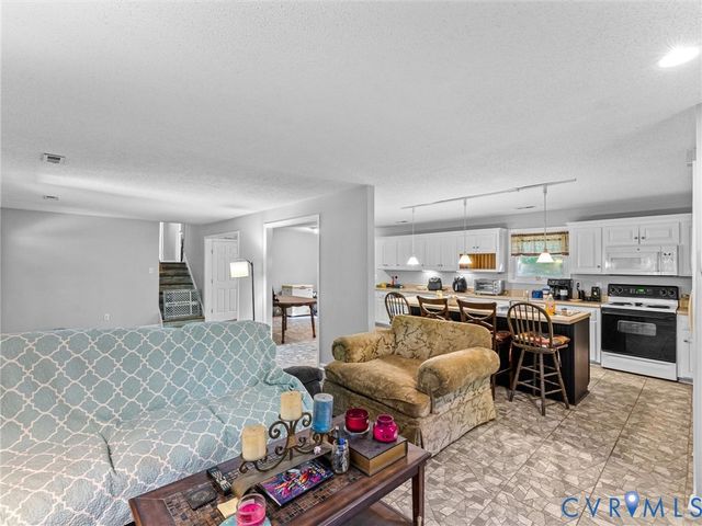 2305 Mosby Rd, Powhatan, VA 23139