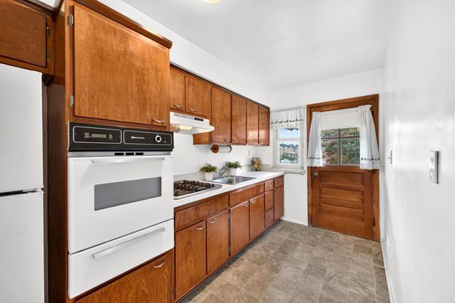 1302 DELVALE AVE, Baltimore, MD 21222