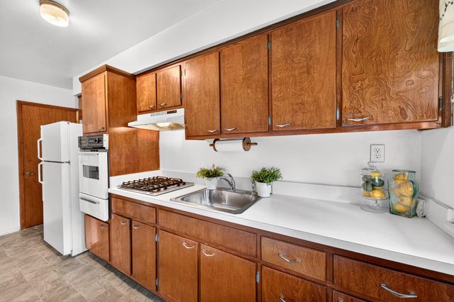 1302 DELVALE AVE, Baltimore, MD 21222
