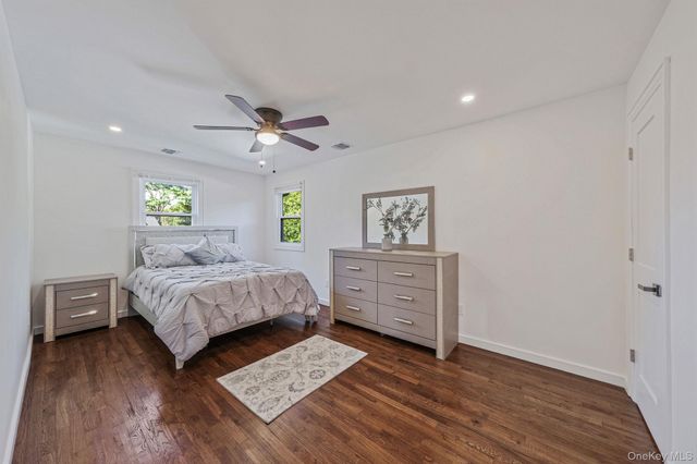 2 Polo Street, Dix Hills, NY 11746