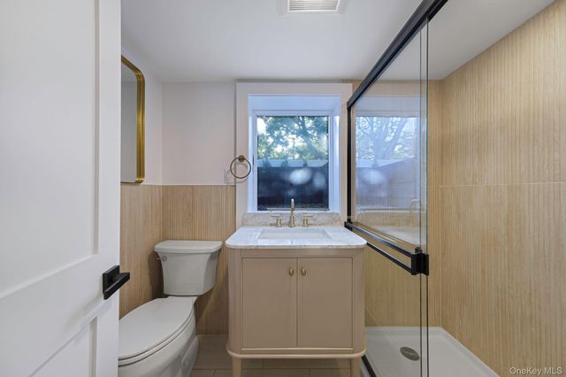 2 Polo Street, Dix Hills, NY 11746