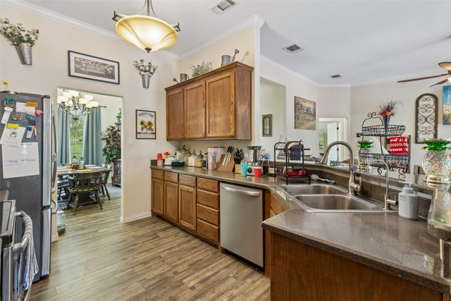 107 Blue Ribbon Trail, Weatherford, TX 76087