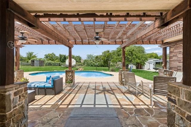 107 Blue Ribbon Trail, Weatherford, TX 76087