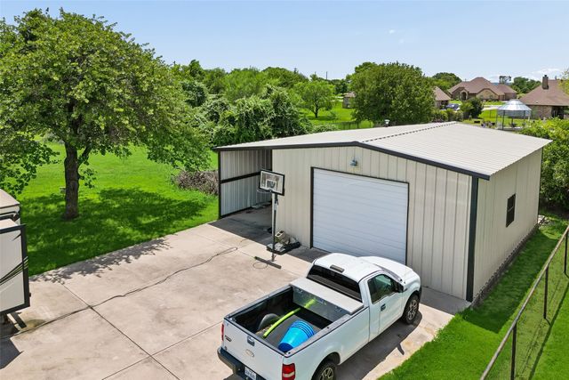 107 Blue Ribbon Trail, Weatherford, TX 76087