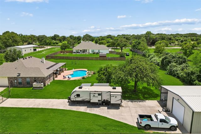 107 Blue Ribbon Trail, Weatherford, TX 76087