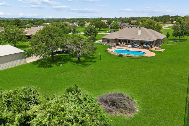 107 Blue Ribbon Trail, Weatherford, TX 76087