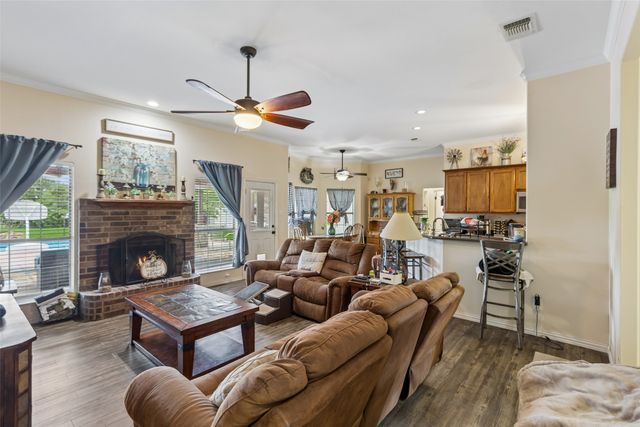 107 Blue Ribbon Trail, Weatherford, TX 76087