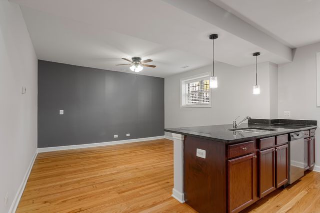 7359 N Ashland Boulevard G, Chicago, IL 60626