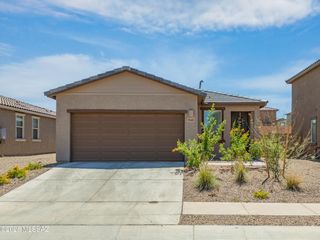 7049 W Star Garden Way, Tucson, AZ 85757