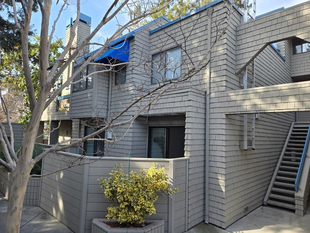 1031 Foxchase Drive, San Jose, CA 95123