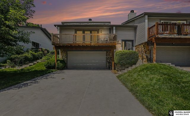 9374 Parker Street, Omaha, NE 68114