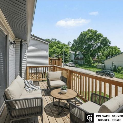 9374 Parker Street, Omaha, NE 68114