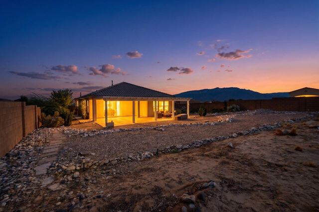 3307 Icarian Court NE, Rio Rancho, NM 87144