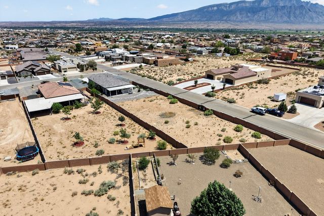 3307 Icarian Court NE, Rio Rancho, NM 87144