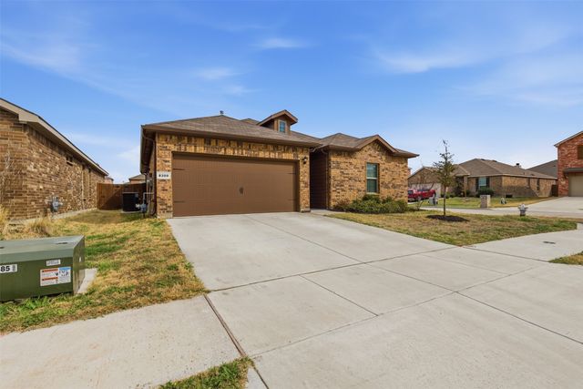 8300 Twisted Pine Way, Fort Worth, TX 76131