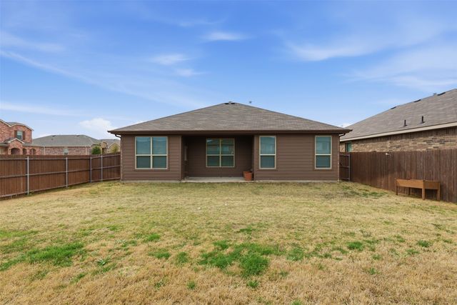 8300 Twisted Pine Way, Fort Worth, TX 76131