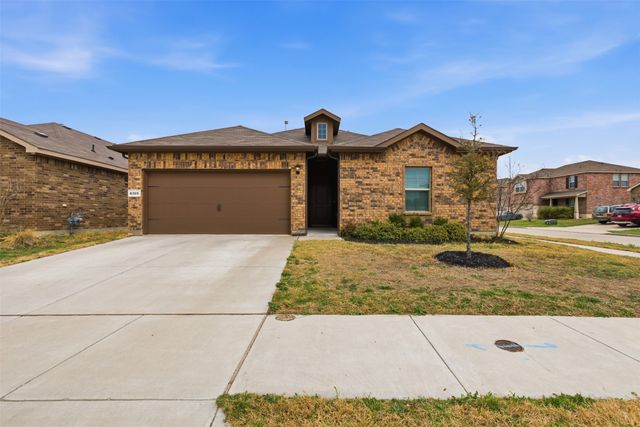 8300 Twisted Pine Way, Fort Worth, TX 76131