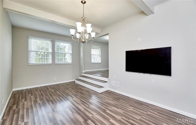 17 Ridgemoor Drive, Fenton, MO 63026