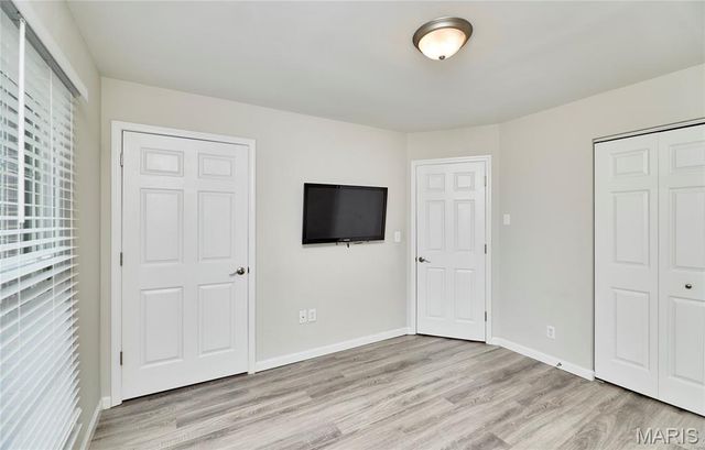 17 Ridgemoor Drive, Fenton, MO 63026