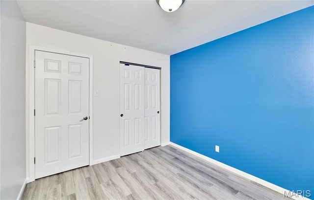 17 Ridgemoor Drive, Fenton, MO 63026