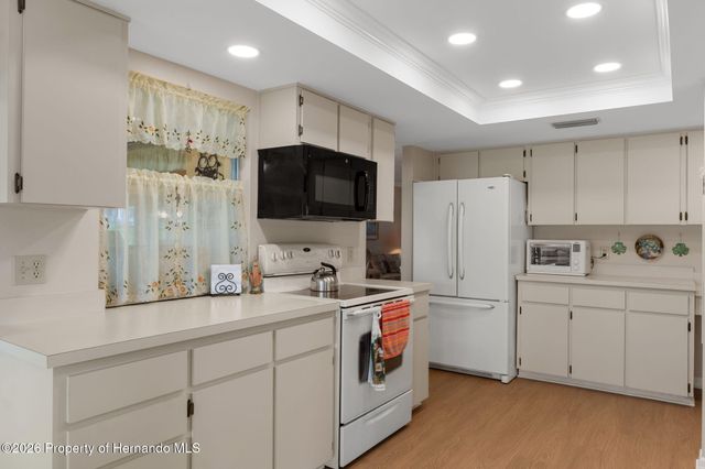 7182 Big Bend Drive, Spring Hill, FL 34606