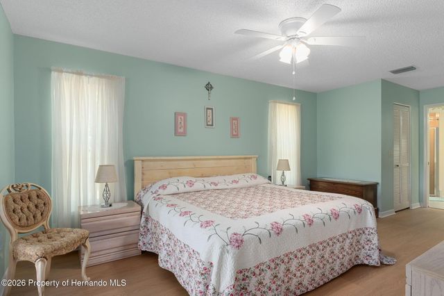 7182 Big Bend Drive, Spring Hill, FL 34606