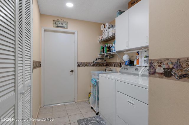 7182 Big Bend Drive, Spring Hill, FL 34606