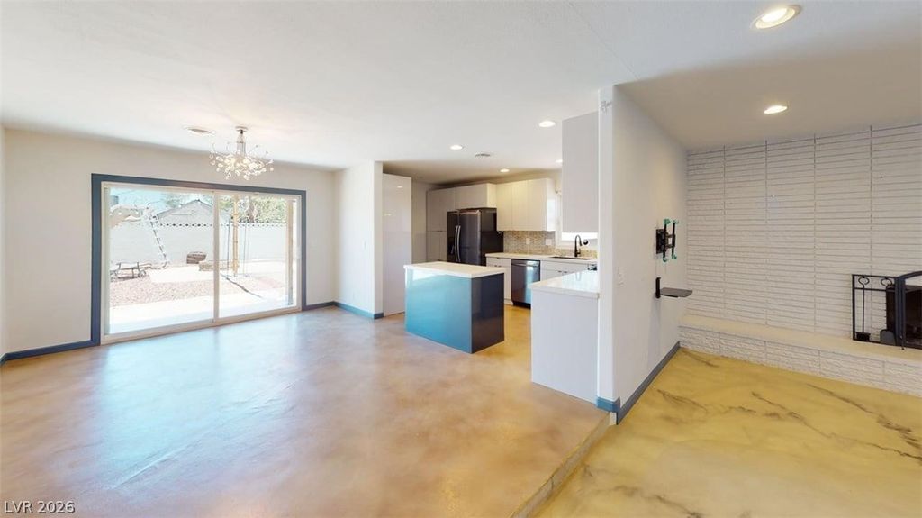 1518 Golden Arrow Drive, Las Vegas, NV 89169 — photo 5