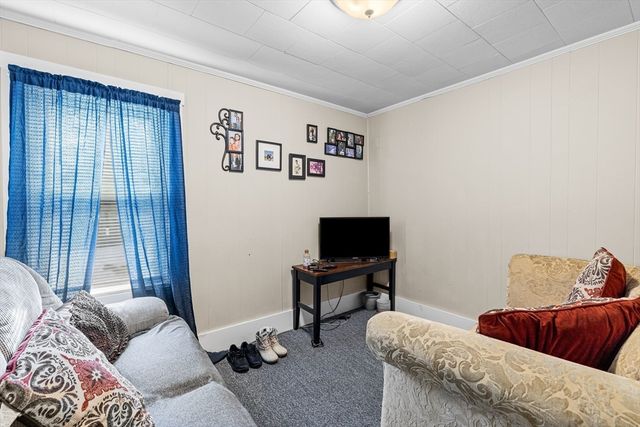 88 Linden St, New Bedford, MA 02740