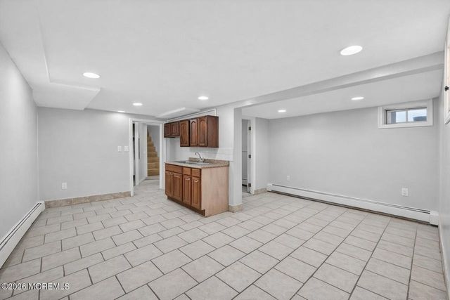 28 WILLOW ST, Bayonne, NJ 07002