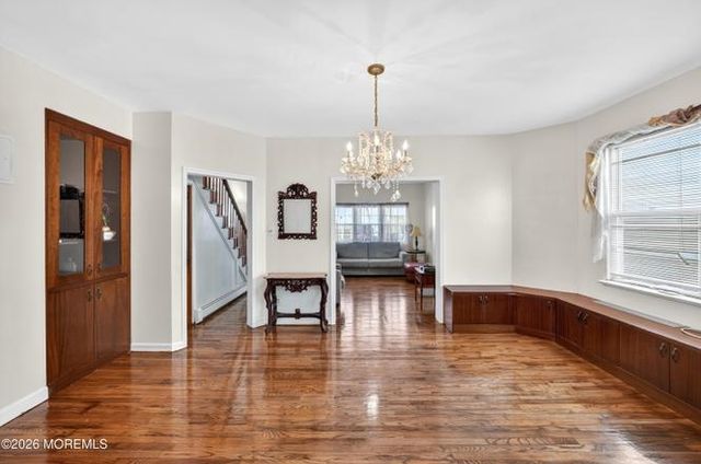 28 WILLOW ST, Bayonne, NJ 07002