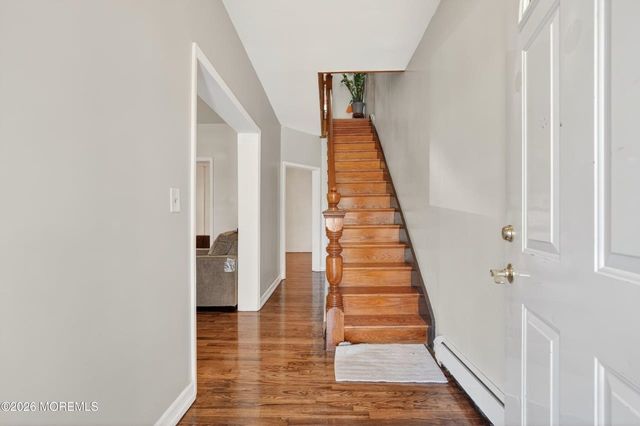 28 WILLOW ST, Bayonne, NJ 07002